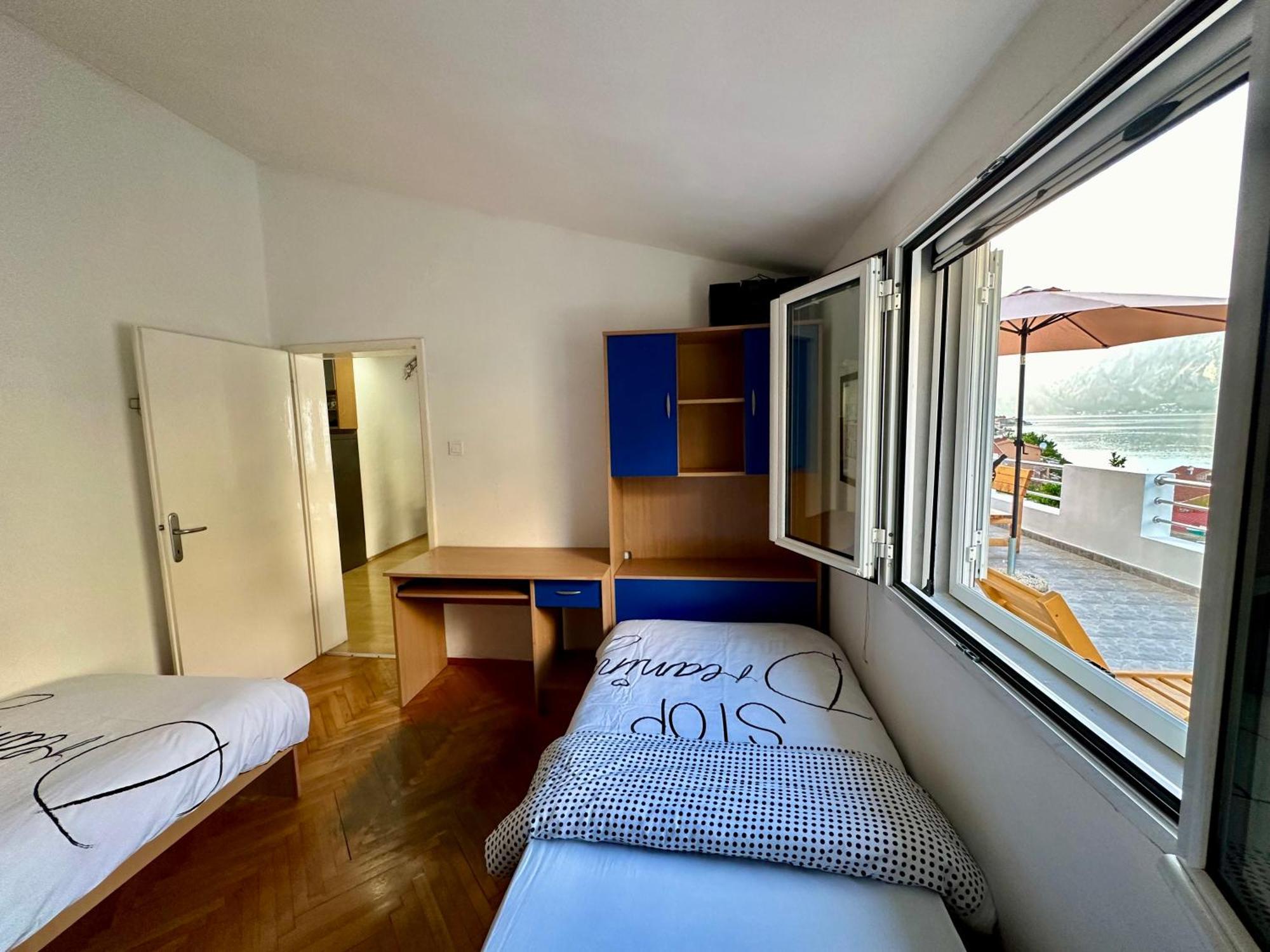 House With Big Terrace And Beautiful Sea View Villa Kotor Eksteriør billede