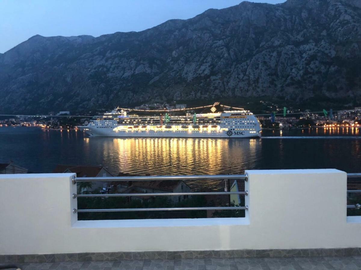 House With Big Terrace And Beautiful Sea View Villa Kotor Eksteriør billede