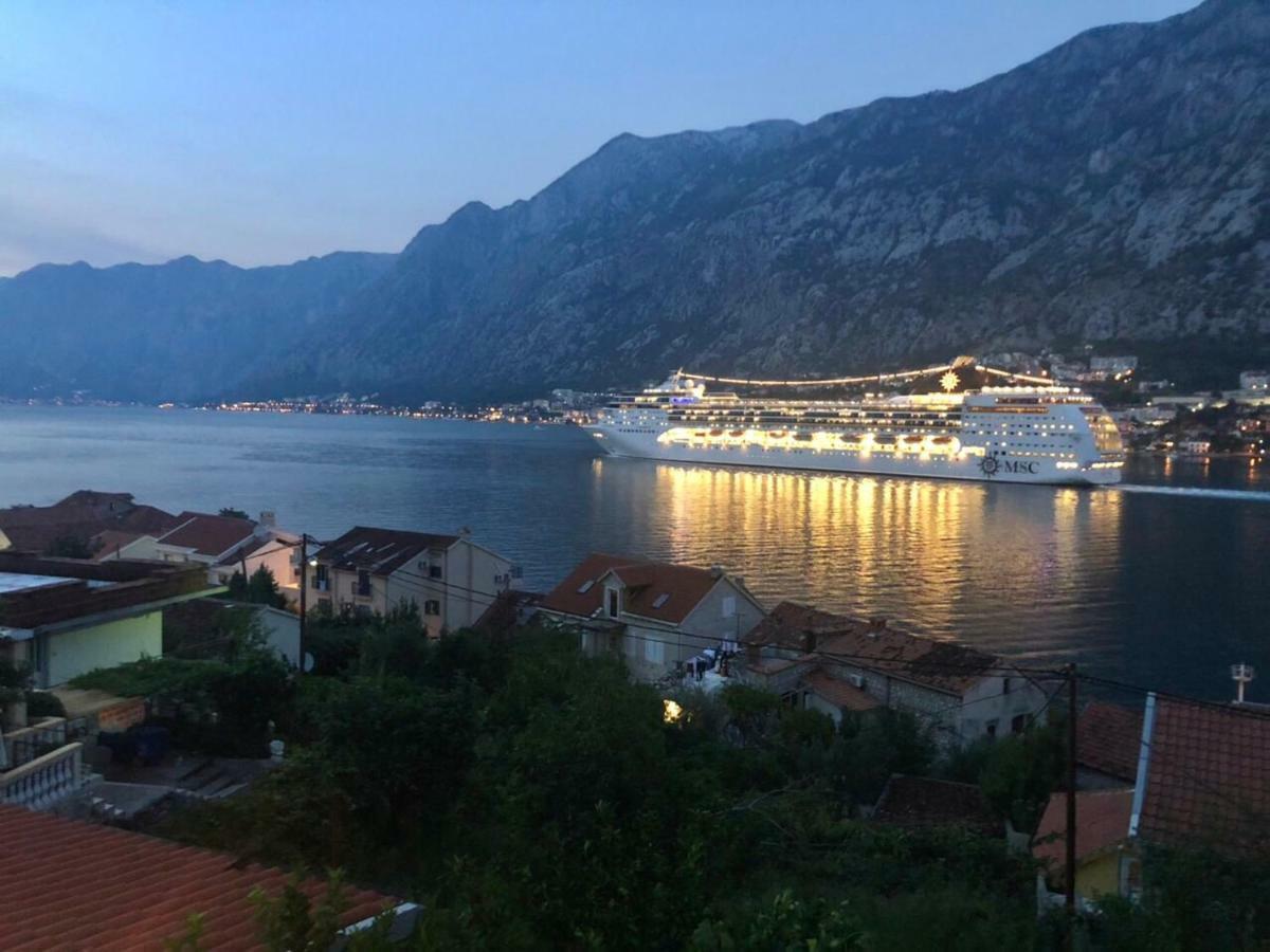 House With Big Terrace And Beautiful Sea View Villa Kotor Eksteriør billede